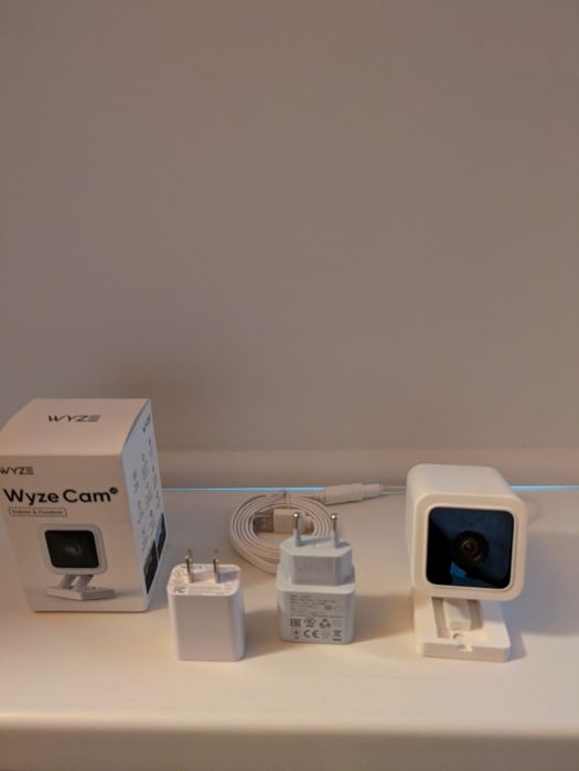 Camera Wyze Cam V3, interior exterior.
