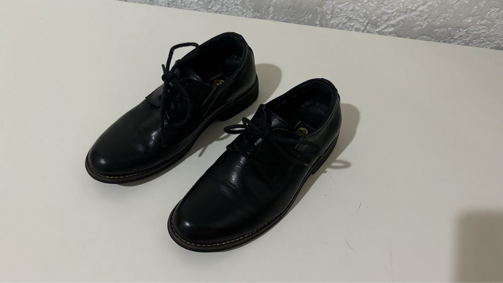 Детские туфли