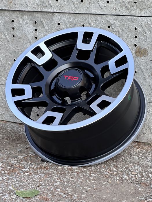 Off Road Джанти 17 “ цола 6х139.7 чисто нови Pajero Ranger Toyota