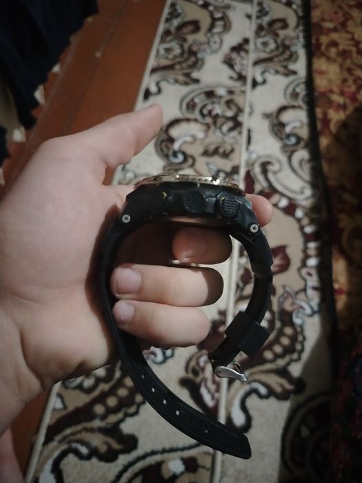 Lasika W-H9025 suv o'tmas soati sotiladi!