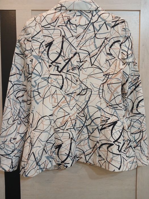 Стильный Турецкий женский пиджак. Chiroyli Tureskiy ayollar pidjaki