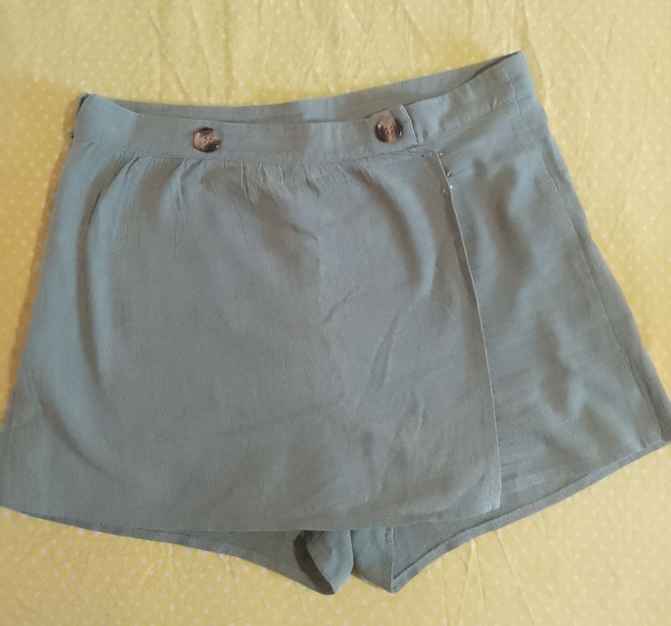 Пола - панталонки.