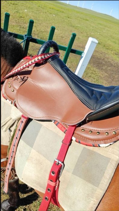 Продам новое седло