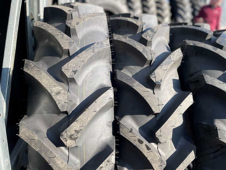 Cauciucuri noi de tractor 11.2/10-28 fata la tractor spate anvelope