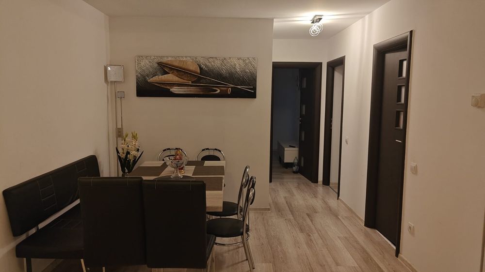 Inchiriez apartament 3 camere