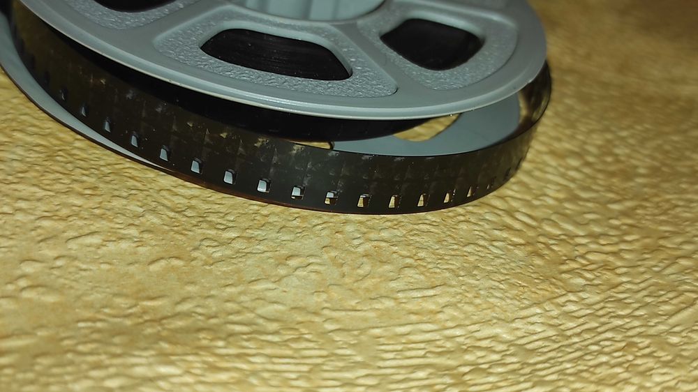 30 role cu pelicula pt. aparat proiectie atentie 7.5 cm diametrul la rola
