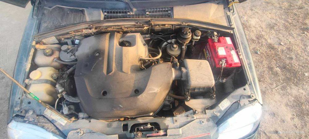 Niva shevrolet sotiladi