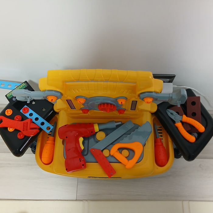 Детска работилница / работна маса