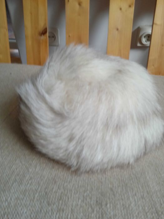 Дамска шапка от лисица