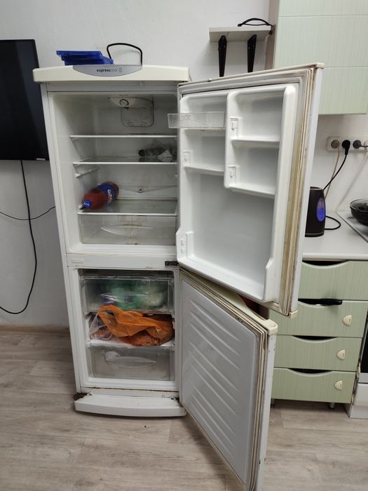 Холодильник LG Express Cool