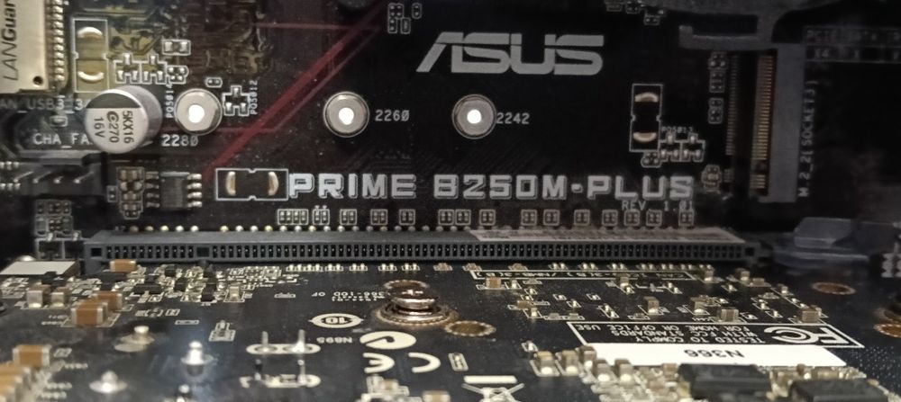 PC Gaming i5-10400F / GTX 970 / SSD + HDD