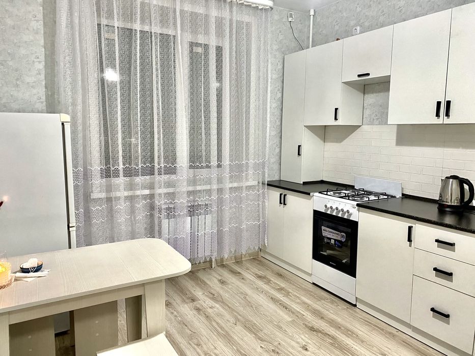 Сдается 1 комнатная посуточно