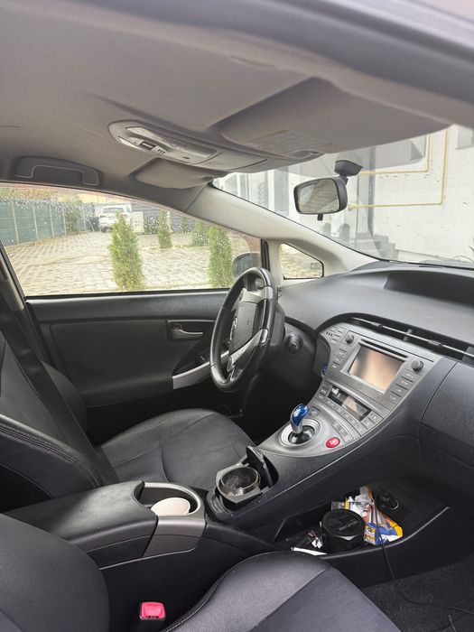 Toyota pryus gpl 2012 final