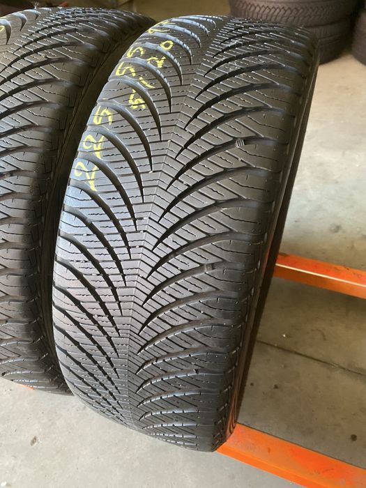Anvelope All Season 225/55/17 Goodyear Vector 4 Seasons 225 55 17 R17