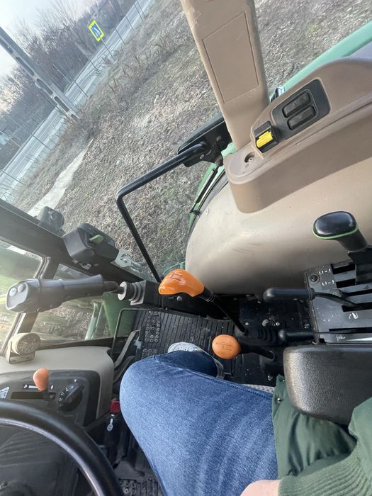 2018 John Deere 5065e cu incarcator 1700 ore