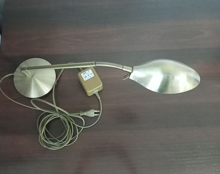 лампа настольная.Европа