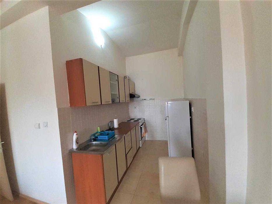 Дава се под наем Тристаен апартамент в Пловдив, Младежки Хълм - 85 кв.м за 367.2 € - Снимка #2