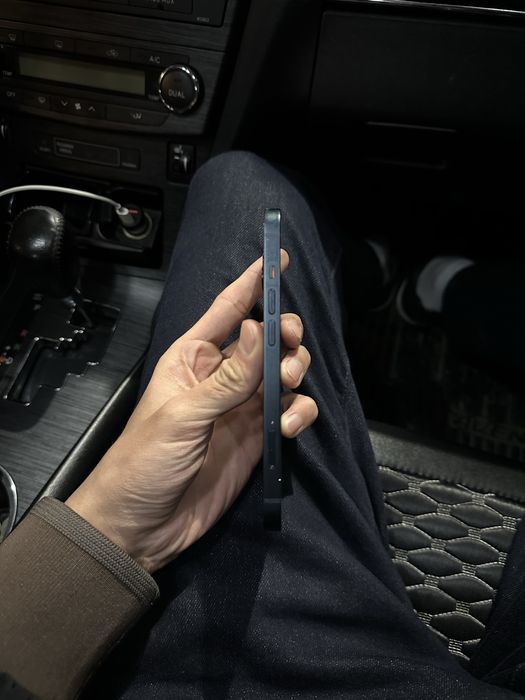 Iphone 13 в идеальном состоянии