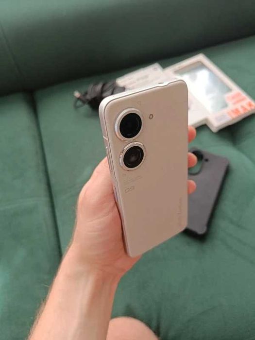 Asus Zenfon 9 telefon