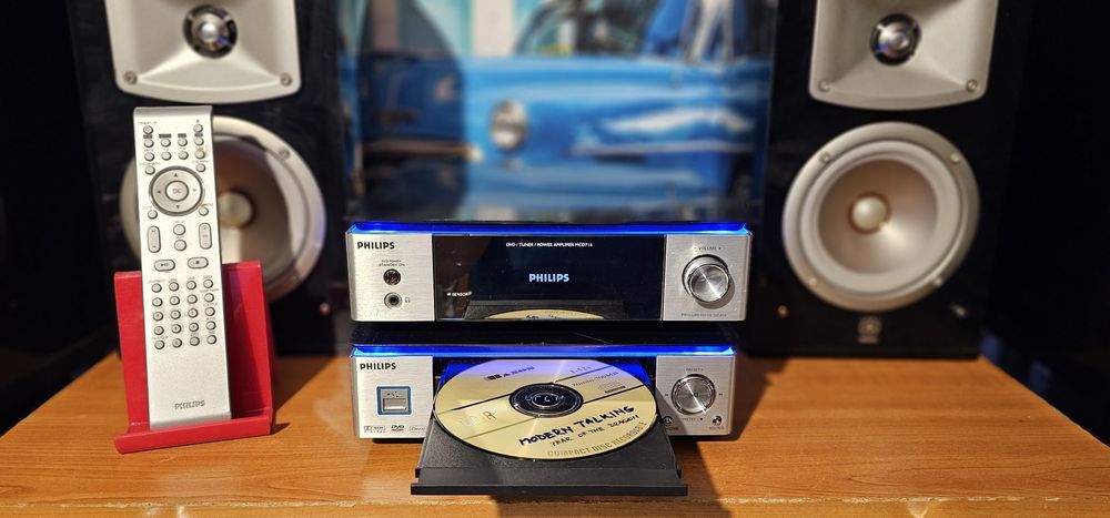 Muzica la cd dvd mp3 amplificator Philips MCD 716 cu radio si USB