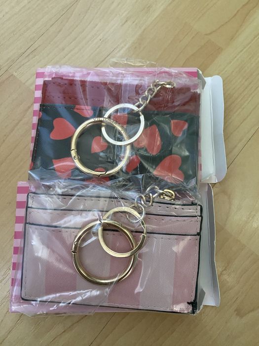 Нови картхолдъри!Последен в червено!