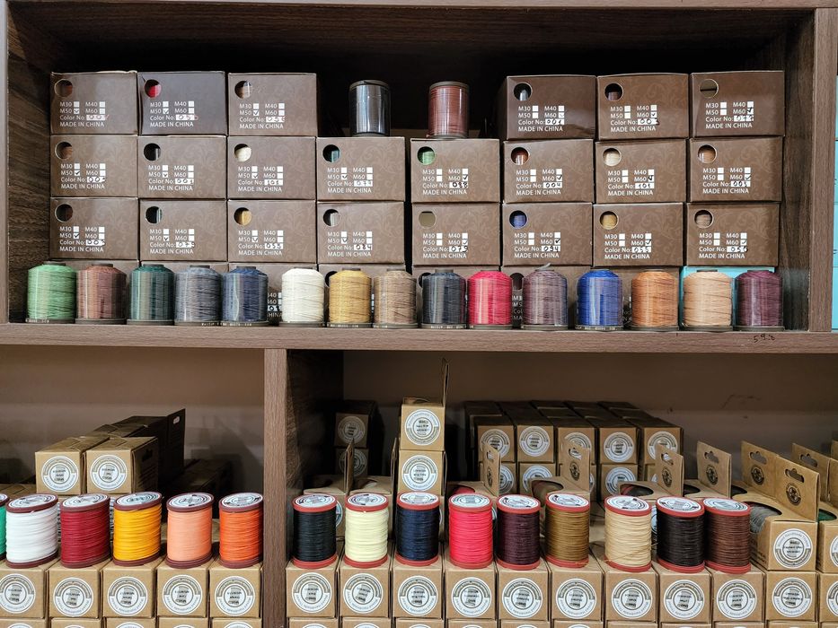 Нитки для шитья, премиальные.