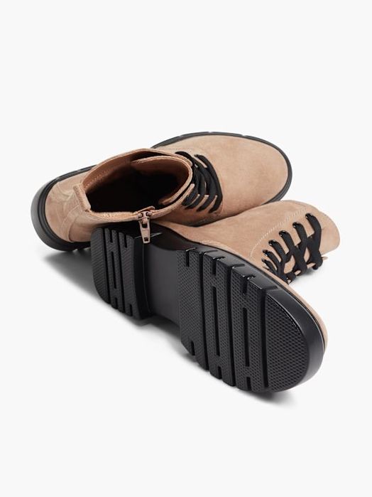 Нови боти CATWALK.