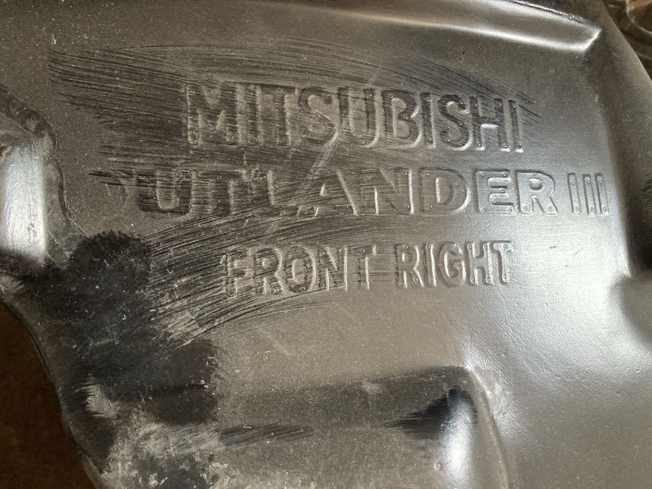 Подкрылок передний mitsubishi outlender 3 2013 правый