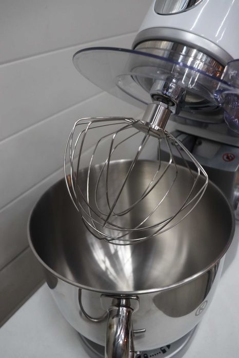 Кухненски робот Kenwood kMIX, 1000W, 5л купа, 2 аксесоара, 7 скорости