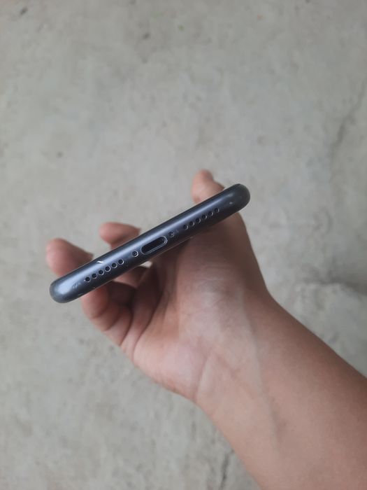 iPhone 11 64gb Акум 100 %