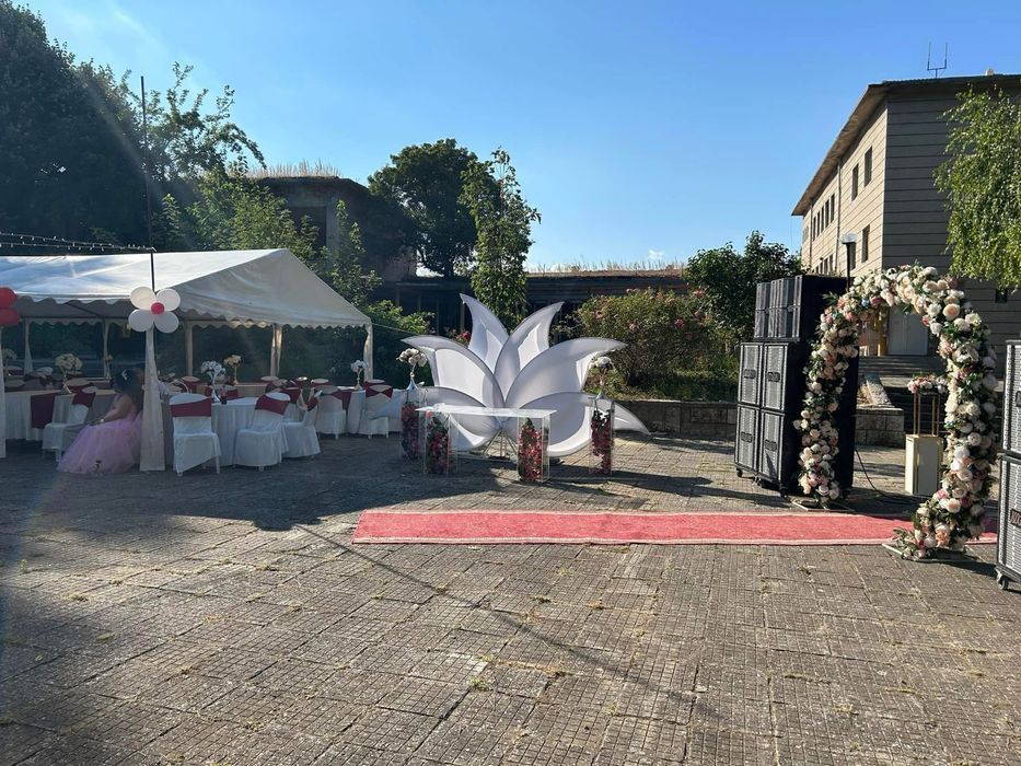 Шатри и оборудване за сватба под наем