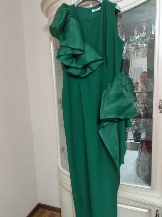 Вечернее платье одевала только один раз