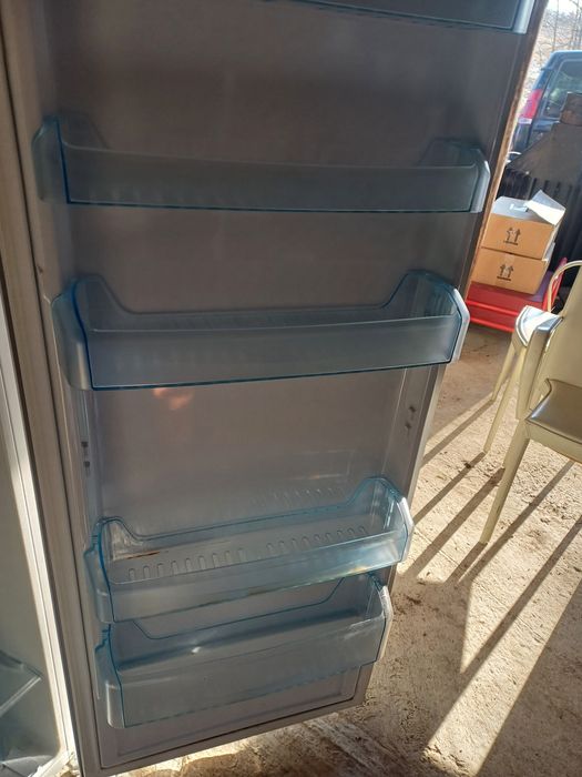 Vand 2 buc frigider Arctic