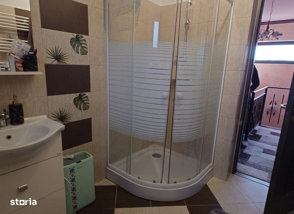 Casa 3 camere Miroslava, 900m de Family Market Cod:162201