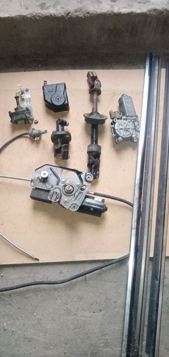 Продам на Мерседес 140 й