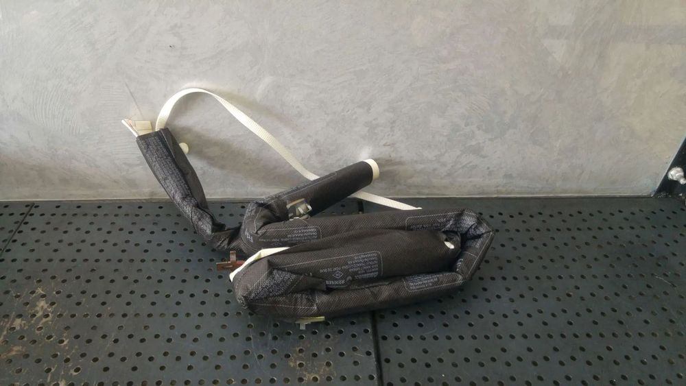 Airbag cortina dreapta renault megane 3 985p07779r 620667900a010