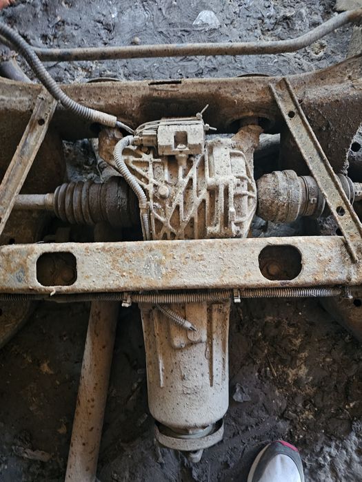 Cadru sau jug punte spate CHEVROLET Captiva I Opel Antara 2007