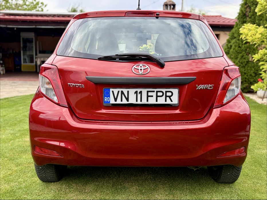 TOYOTA Yaris 2014 — imagine 2