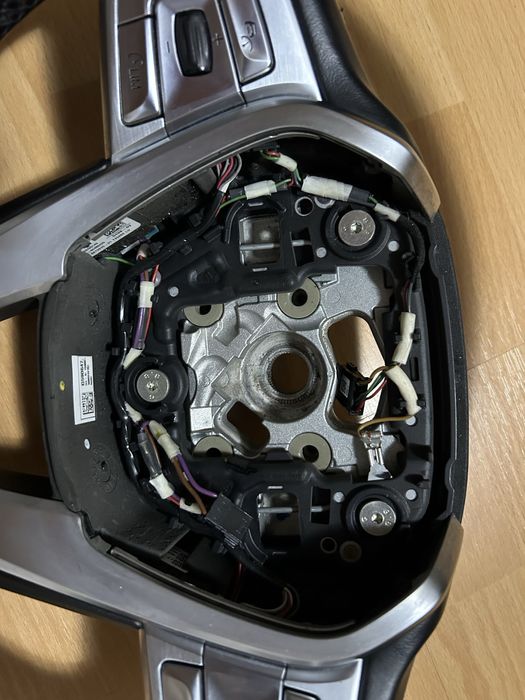 Volan bmw G30 G31 G32 G11 G12  g01 g02 vibratii traffic jam incalzire