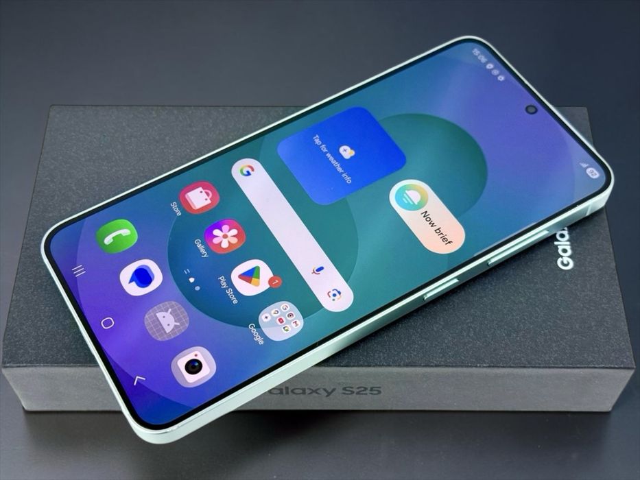 НОВ! Samsung Galaxy S25 5G 128GB 12RAM Mint 2г. Гаранция!
