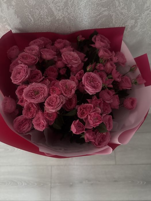 Букет цветы, кустовые розы