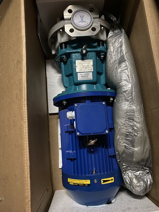 Pompa transfer lichide chimice si corozive