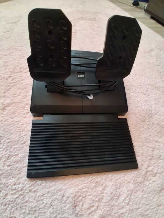 Vând volan HORI pentru ps3/ps4