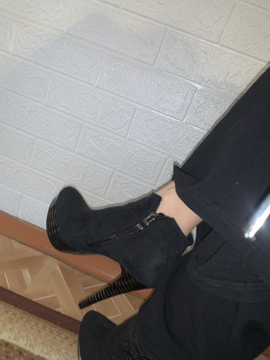 Продаю демисезонную обувь