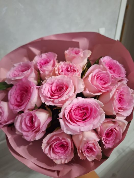 Букет из розовые роз