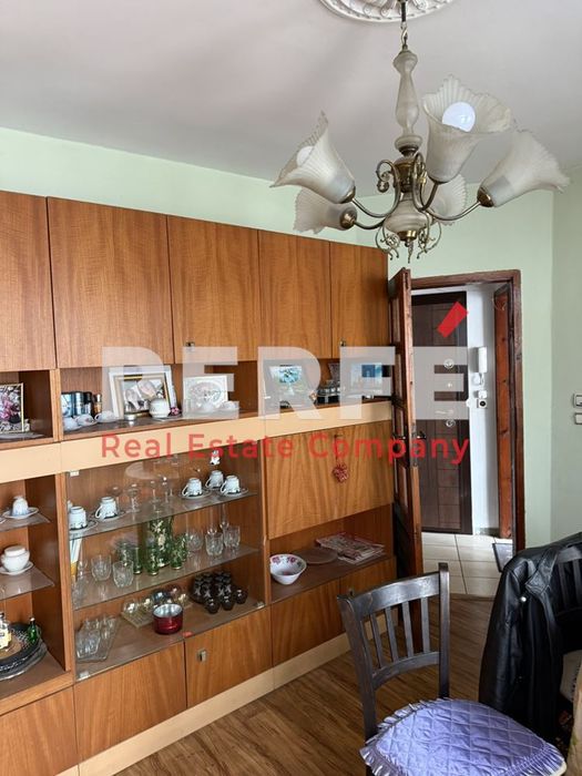 Продава се Двустаен апартамент в Бургас, Възраждане - 113 кв.м за 1408 €/кв.м - Снимка #4