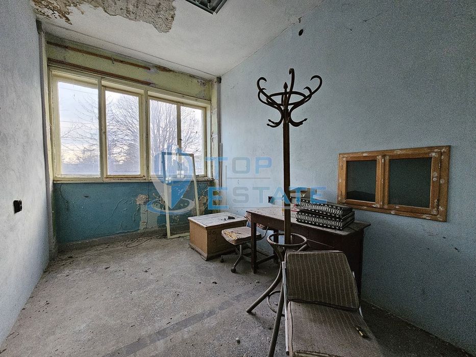 Продава се Хотел в с. Овча могила, Област Велико Търново - 285 кв.м за 204 €/кв.м - Снимка #2