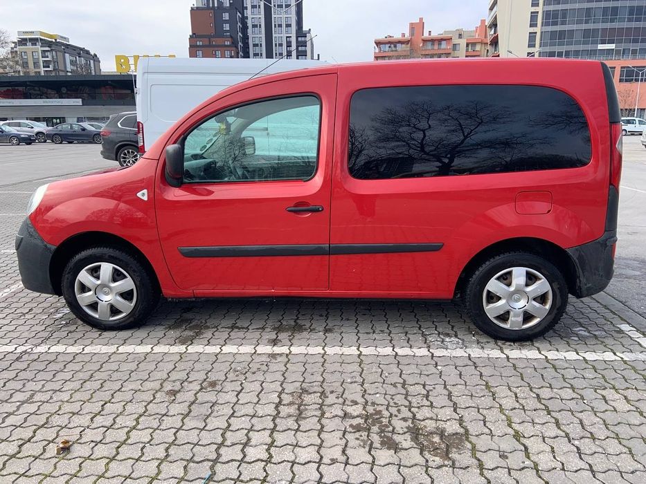 Продавам Renault Kangoo