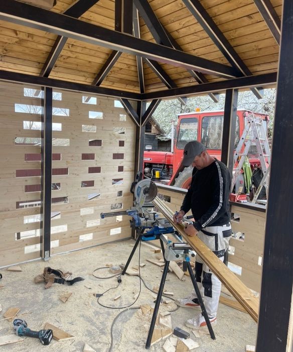 Vând  căsuțe foișoare terase la comanda