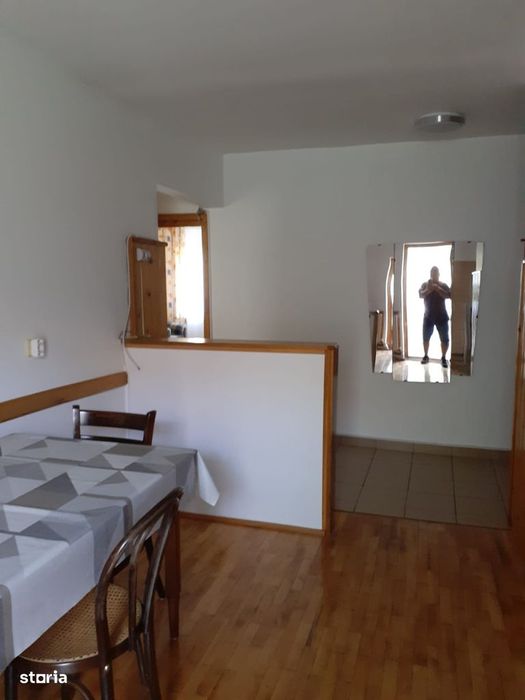 Apartament 2 camere, parter inalt, centrala proprie, zona Tasnad